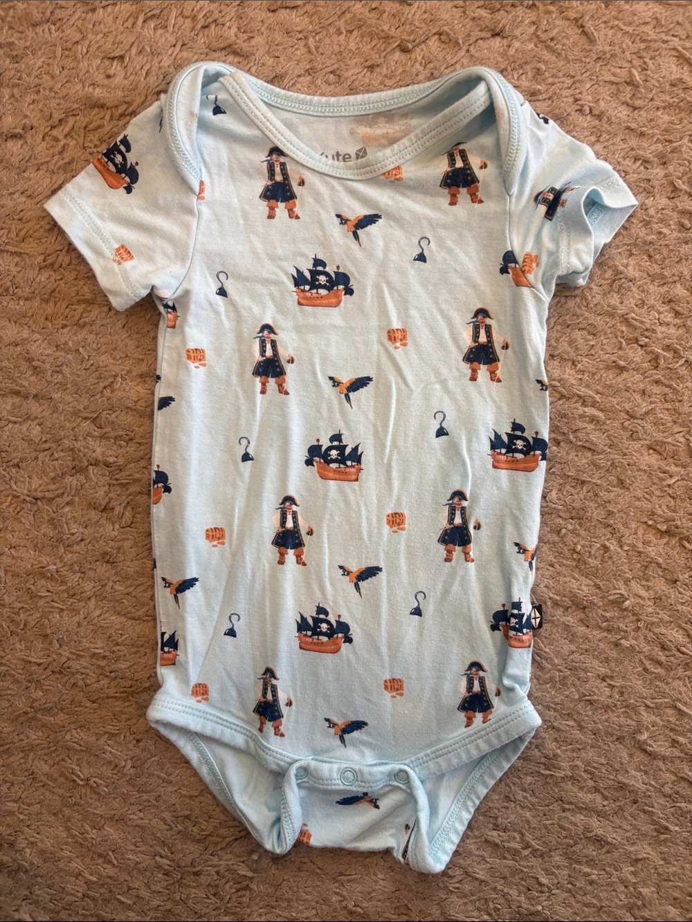 Kyte BABY Bamboo Light Blue Pirate Bodysuit. Size 3-6 months. Like New. Unisex.